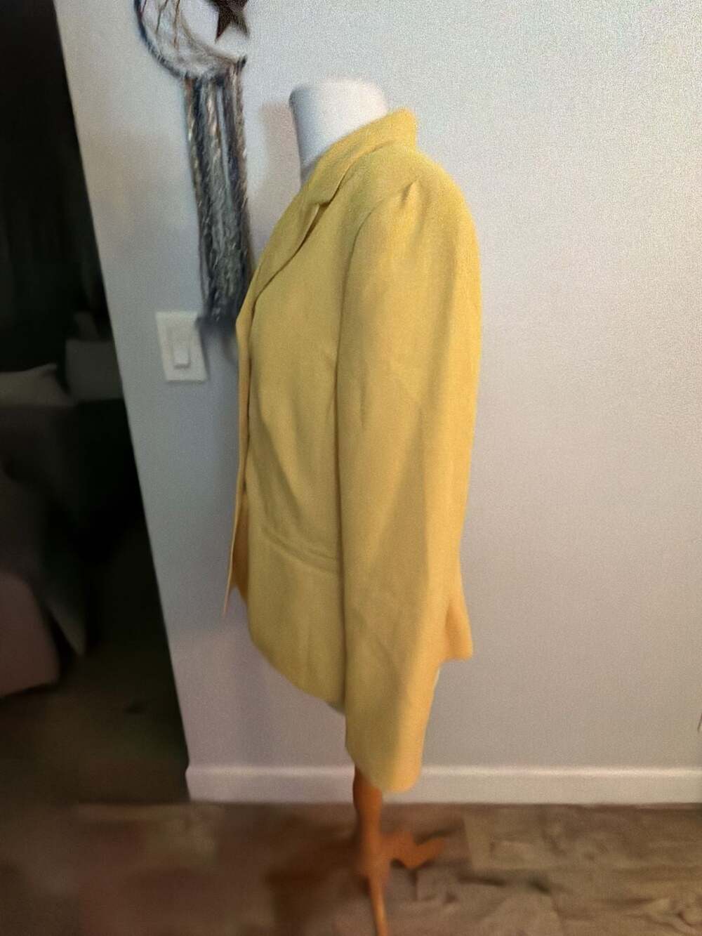 Collections for Le Suit Women's Yellow Three-Button Blazer Size 12 - Picture 4 of 8